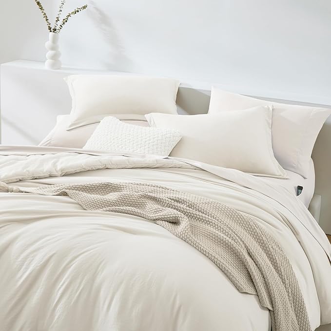 WRENSONGE Queen Comforter Set - 7 Pieces White Soft Bed in a Bag Queen with Fitted Sheet, Flat Sheet, 2 Pillow Shams, and 2 Pillowcases- Warm Bedding Sets for All Season