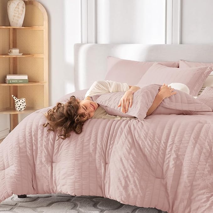 MUXHOMO 5 Pieces Twin XL Comforter Set, Seersucker Bed in a Bag Twin XL Size, All Season Luxury Bedding Set with Comforter, Flat Sheet, Fitted Sheet, Pillowcase & Sham, Rose Gold