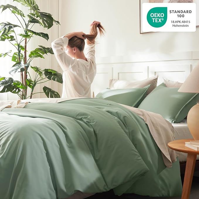 Litanika Oversized King Comforter Set 120x98, 3 Pieces Sage Green Lightweight Solid Bedding Set, All Season Fluffy Bed Set Quilt Blanket (1 Comforter & 2 Pillowcases)