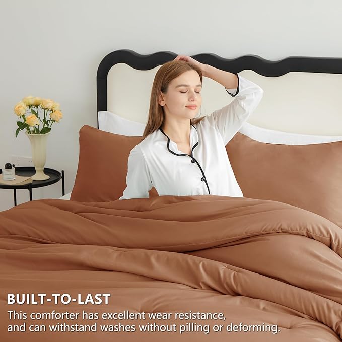 CozyLux Full Size Comforter Set Pumpkin, 3 Pieces Solid Breathable Quilted Bedding Sets, Fall Luxury Lightweight Soft Bed Set with Down Alternative Comforter and 2 Pillowcases for All Seasons