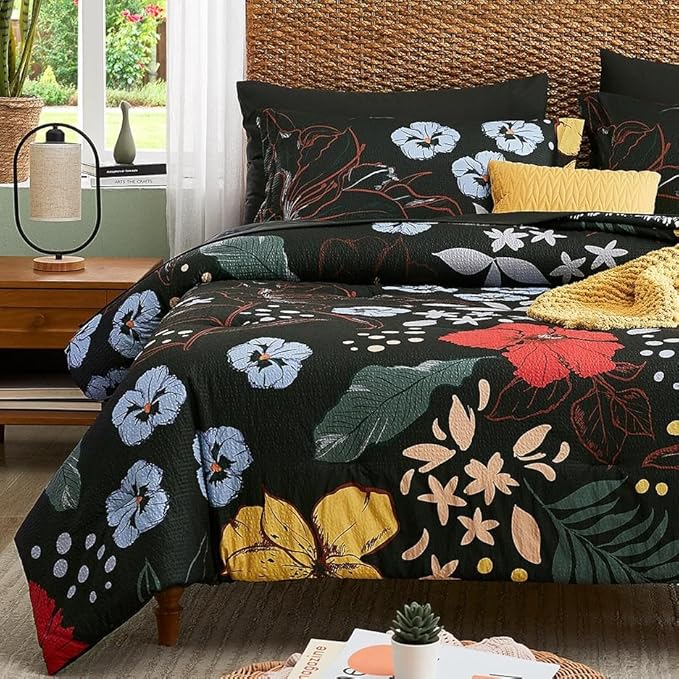 CASAAGUSTO Queen Comforter Set, 7 PCS Black Floral Comforter Set with Flowers Leaves Pattern, Soft Seersucker Design All Season Queen Size Bedding Set (90"X90")