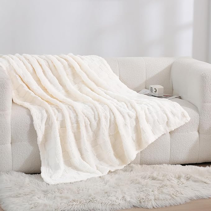 Cream White Fleece Throw Blanket 50”×60” for Couch Sofa Bed,Super Soft Cozy Plush Microfiber Flannel Blanket with 3D Checkered Design Lightweight for Adults,Woman,Girls