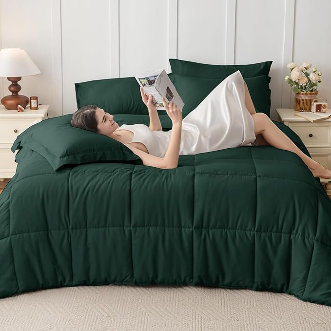 JOLLYVOGUE Twin XL Comforter Set, Ultra-Soft Bed in a Bag Twin XL Size 5 Pieces, Oeko-TEX Certified Bedding Set with Down Alternative Comforter, Sheets, Pillowcases & Shams, Emerald Green