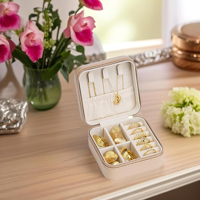 VLANDO Small Travel Jewelry Box Organizer Display Case for Girls Women Gift Rings Earrings Necklaces Storage, Latte - Image 6