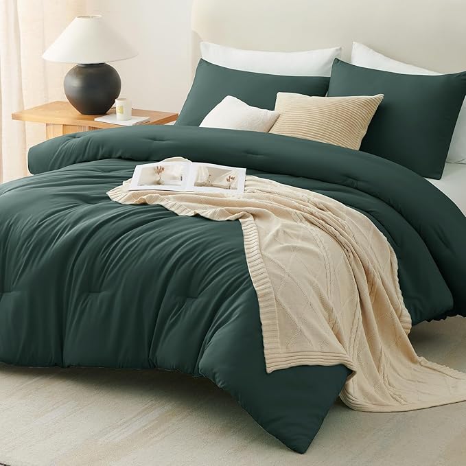 CozyLux Oversized King Comforter Set Forest Green, 3 Pieces 120x98 Solid Breathable Quilted Bedding Sets All Seasons, Luxury Soft Lightweight Bed Set with Down Alternative Comforter and 2 Pillowcases