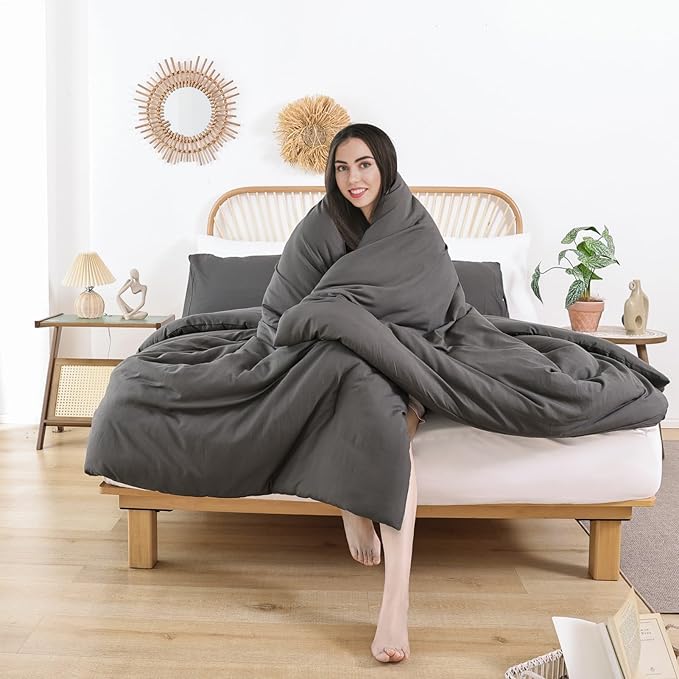 ROSGONIA Alaskan King Comforter 136x120, Charcoal Gray,1 Extra Large King Size Comforter Oversized & 2 Pillowcases, Lightweight Warm Bedding Set Quilt