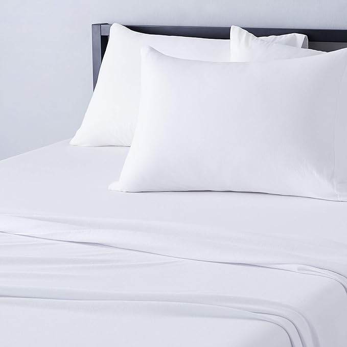 Amazon Basics Breathable, Stretchy 100% Cotton Jersey 3-Piece Bed Sheet Set, Includes Flat and Fitted Sheets, Pillowcase, Twin, White