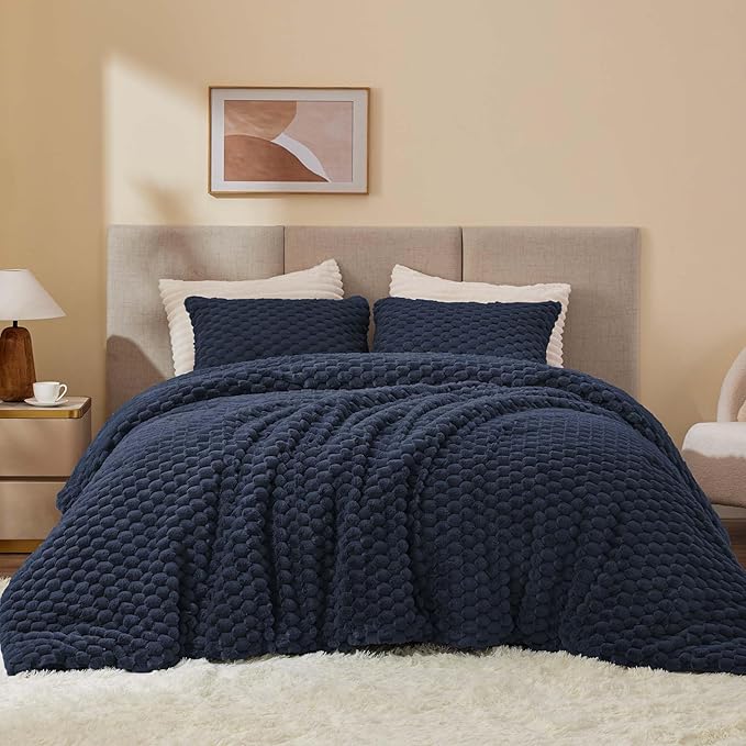 BEDELITE Fluffy Twin Comforter Set - Navy Blue Fleece Soft Comforter for Twin Size Bed, Luxury Warm Bedding Set for Winter, Fuzzy Bed Set 2 Pieces (1 Comforter, 1 Pillowcase)