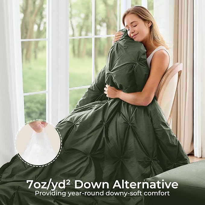 Sasttie Full Size Comforter Set, 7-Piece Bed in a Bag, Pintuck Bedding Set for All Season, Includes Comforter, Flat Sheet, Fitted Sheet, Pillowcases and Pillowshams, Dark Green