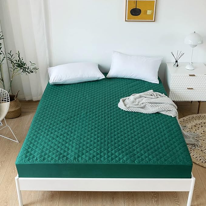 vctops Quilted Fitted Sheet Waterproof Mattress Protector Pad Ultra Soft Elastic Fitted Deep Pocket Bed Cover (Green, Twin)