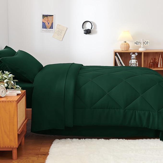 CozyLux Twin Comforter Set with Sheets Emerald Green - 5 Pieces Bed in a Bag Twin, All Season Bed Set for Girls and Boys, Bedding Set with Down Alternative Comforter, Sheets, Pillowcase & Sham