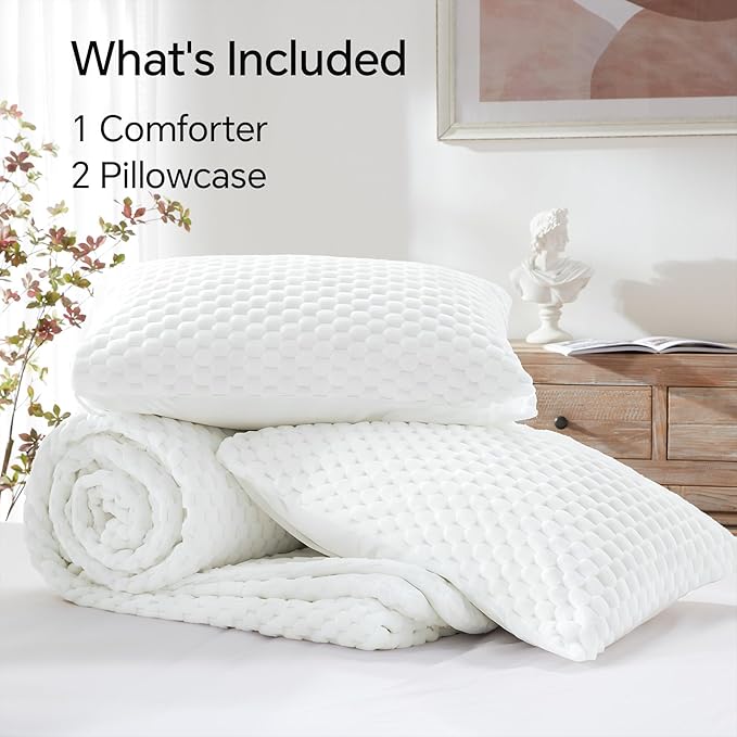 BEDELITE Fluffy Queen Comforter Set - Bright White Fleece Soft Comforter for Queen Size Bed, Luxury Warm Bedding Set for Winter, Fuzzy Bed Set 3 Pieces (1 Comforter, 2 Pillowcases)
