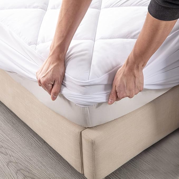 Kingnex 60x75 RV Short Queen Mattress Topper for Camper Bed Fluffy Matress Cover Quilted Fitted Mattress Pad with Deep Pocket