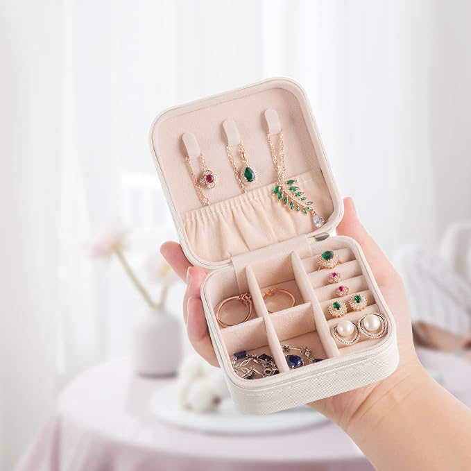 5pack/PU Leather Travel Jewelry Case, Mini Jewelry Box, Small Jewelry Organizer Portable Display Jewelry Storage Case for Rings Earrings Necklace, for Girls Women (White) - Image 2