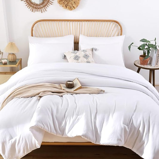 ROSGONIA Oversized King Comforter 120x120, 3pcs Super King Comforter (1 White Comforter & 2 Pillowcases) Lightweight Warm Bedding Set Blanket Quilt