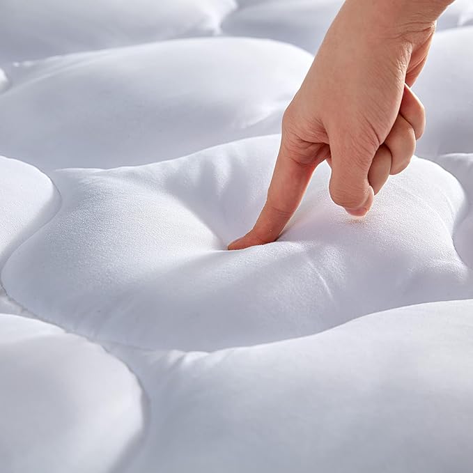 SLEEP ZONE Quilted Fitted Queen Mattress Pad Cover - Soft Fluffy Pillow Top Bed Mattress Topper Deep Pocket 8-21 inch, Queen