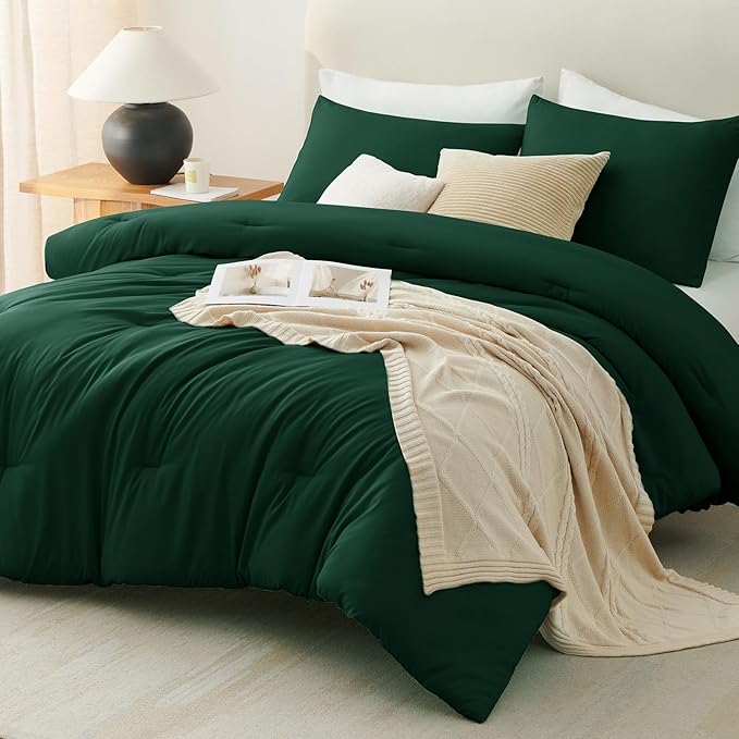 CozyLux Twin Comforter Set Emerald Green, 2 Pieces Twin Extra Long Solid Breathable Bedding Sets College Dorm, Twin XL Luxury Soft Bed Set with Down Alternative Comforter and 1 Pillowcase All Seasons