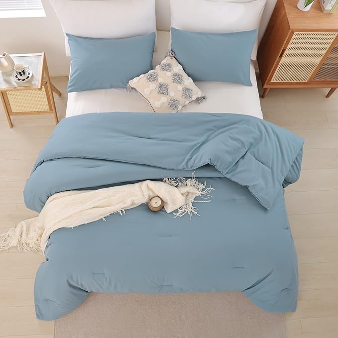ROSGONIA Dusty Blue Comforter Set Queen, 3pcs(1 Boho Blue Comforter & 2 Pillowcases) All Season Soft Bedding Lightweight Bedspread Blanket Quilt