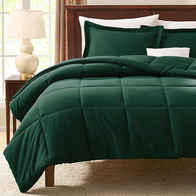 CozyLux King Size Comforter Set - Emerald Green Comforter King Size, 3 Pieces Box Stitched Bed Set for All Seasons, Soft Lightweight Bedding Sets with 1 Down Alternative Comforter and 2 Pillow Shams