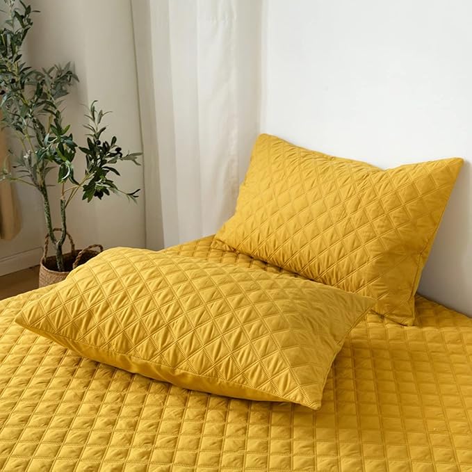 jejeloiu Yellow Quilted Mattress Pad, 100% Waterproof Breathable Twin Bedding Fitted Sheet Mattress Protector 14" Deep Pocket Cotton Snow Down Alternative Filling Mattress Cover (Twin,Yellow)