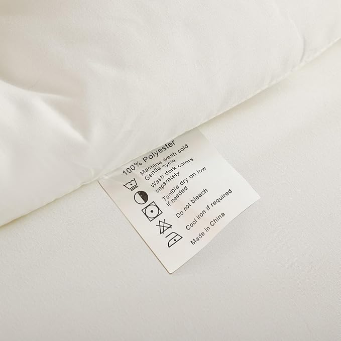 ROSGONIA Alaskan King Comforter 136x120, Ivory, 1 Extra Large King Size Comforter Oversized & 2 Pillowcases, Lightweight Warm Bedding Set Quilt