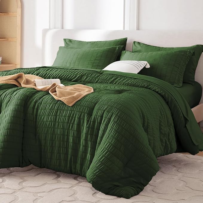 MUXHOMO 5 Pieces Twin XL Comforter Set, Seersucker Bed in a Bag Twin XL Size, All Season Luxury Bedding Set with Comforter, Flat Sheet, Fitted Sheet, Pillowcase & Sham, Dark Green