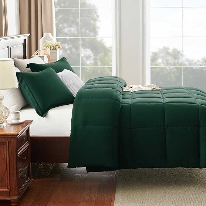 CozyLux Full Size Comforter Sets - Emerald Green Comforter Full Size, 3 Pieces Box Stitched Bed Set for All Seasons, Soft Lightweight Bedding Sets with 1 Down Alternative Comforter and 2 Pillow Shams