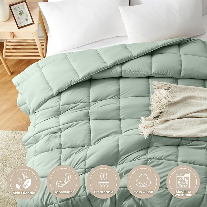 Homelike Moment California King Comforter - Green Duvet Insert Down Alternative Bed Comforter, Lightweight Bedding Comforters Cal King Size Quilted Soft All Season Reversible Green