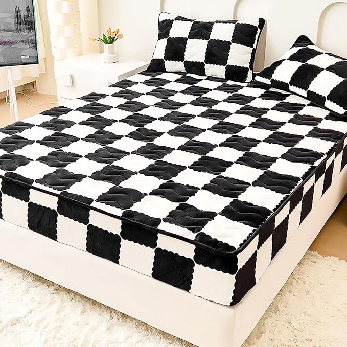 Velvet Fitted Sheet, Soft Velvet Fleece Bed Sheet Mattress Protector Cover with 12'' Deep Pocket Breathable Mattress Pad Cover, Elastic Fitted Mattress Topper(Cal King-79x87inch, Black)