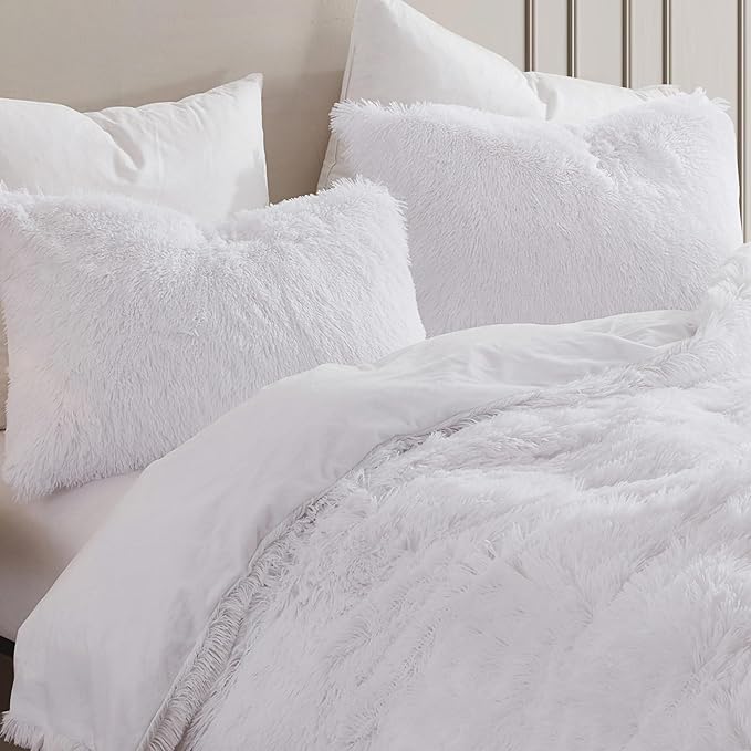Full Size Luxury Faux Fur Comforter Set - Soft & Breathable 7-Piece Bedding Collection - 1 Comforter, 1 Fitted Sheet, 1 Flat, 2 Pillowcases, 2 Pillow Shams - Deep Pocket - Premium Quality, White