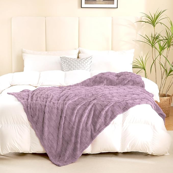 Light Purple Fleece Throw Blanket 50”×60” for Couch Sofa Bed,Super Soft Cozy Plush Microfiber Flannel Blanket with 3D Checkered Design Lightweight for Adults,Woman,Girls
