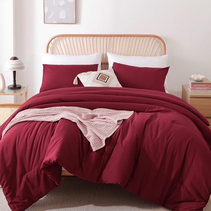 ROSGONIA Oversized King Comforter 120x120, 3pcs Super King Comforter (1 Dark Red Comforter & 2 Pillowcases) Lightweight Warm Bedding Set Blanket Quilt
