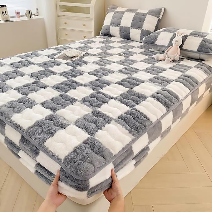 Velvet Fitted Sheet, Soft Velvet Fleece Bed Sheet Mattress Protector Cover with 12'' Deep Pocket Breathable Mattress Pad Cover, Elastic Fitted Mattress Topper(Cal King-79x87inch, Gray)