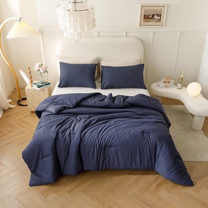 ROSGONIA Oversized King Comforter 120x98, 3pcs Oversized Comforter (1 Navy Blue Comforter & 2 Pillowcases) Lightweight Warm Bedding Set Blanket Quilts
