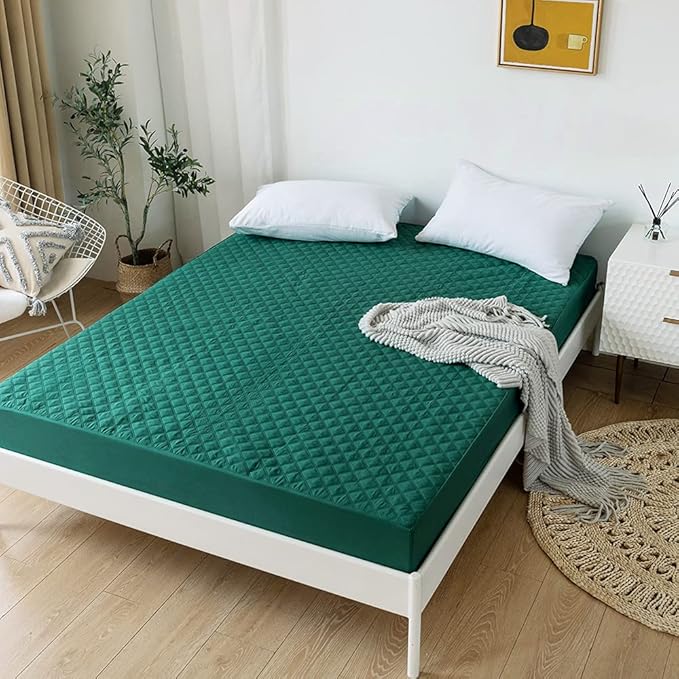 vctops Quilted Fitted Sheet Waterproof Mattress Protector Pad Ultra Soft Elastic Fitted Deep Pocket Bed Cover (Green, Full)