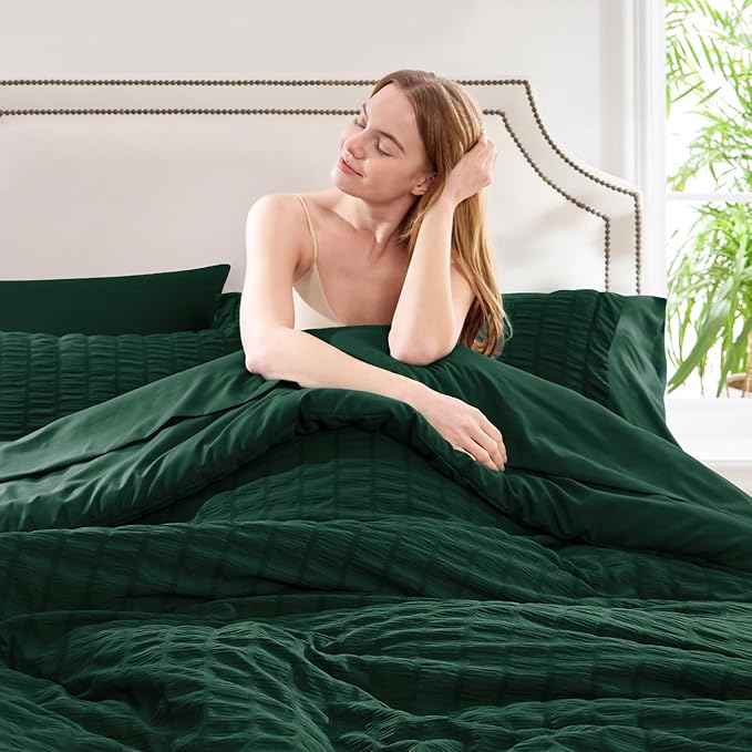 CozyLux King Size Comforter Set Emerald Green Seersucker 7 Pieces Bed in a Bag King Comforter Set with Sheets, Luxury Bedding Sets with Down Alternative Comforter, Sheets, Pillowcases & Shams