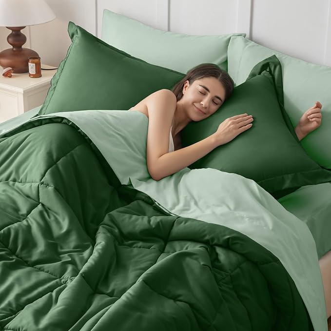JOLLYVOGUE Queen Comforter Set, Ultra-Soft Bed in a Bag Queen Size 7 Pieces, Oeko-TEX Certified Bedding Set with Down Alternative Comforter, Sheets, Pillowcases & Shams, Dark Green & Light Green