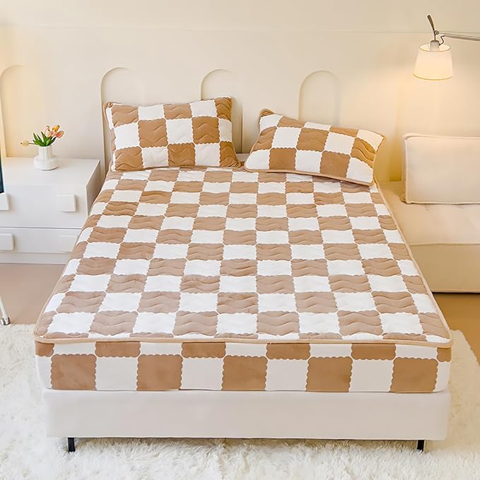Velvet Fitted Sheet, Soft Velvet Fleece Bed Sheet Mattress Protector Cover with 12'' Deep Pocket Breathable Mattress Pad Cover, Elastic Fitted Mattress Topper(King-71x79inch, Khaki)