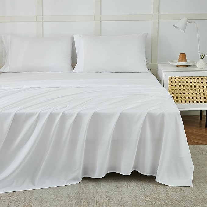 ILAVANDE White Sheets Set 4 Piece,Hotel Luxury Super Soft 1800 Series Microfiber Queen Bed Sheets Set-Wrinkle Free & Breathable-14 Deep Pocket Sheets for Queen Size Bed(Queen,White)