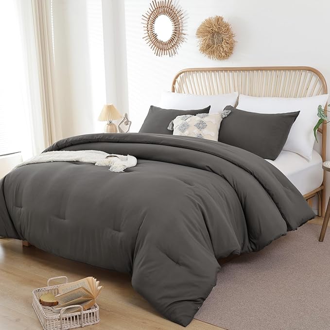 ROSGONIA Alaskan King Comforter 136x120, Charcoal Gray,1 Extra Large King Size Comforter Oversized & 2 Pillowcases, Lightweight Warm Bedding Set Quilt