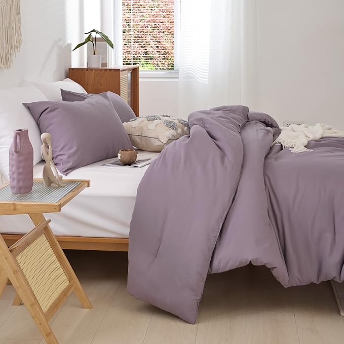 ROSGONIA Oversized Queen Comforter Dusty Purple, 3pcs (1 Comforter & 2 Pillowcases) Lightweight Oversized Queen Comforter Sets Bedding Blanket Quilts