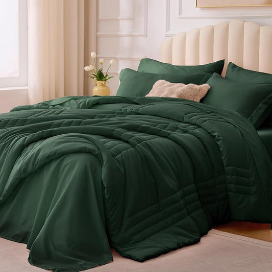 King Comforter Set Emerald Green - Bed in a Bag King Size 7 Pieces, Soft Bedding Set for All Seasons, Christmas Premium King Comforter Set with Comforter, Sheets, Pillowcases & Shams
