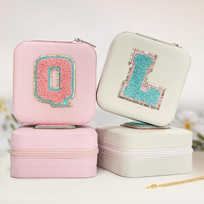 SANDJEST Personalized Jewelry Box, Pink Travel Jewelry Box with Initial Q, Small Monogrammed Jewelry Case Organizer for Girls Women Teen Kids, Mini Travel Essentials Gifts for Birthday Christmas - Image 4