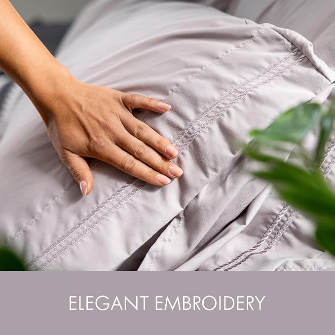 ClevaHome Twin Size Sheet Set - 4 Piece Soft Breathable Luxury Bed Sheet Set - Shrinkage & Fade Resistant Embroidered Bedding Sheet with Deep Pocket, 2 Extra Pillowcases (Twin, Purple Dove)