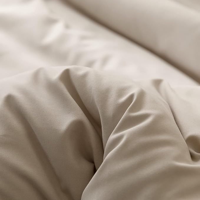ROSGONIA Alaskan King Comforter 136x120, Oatmeal, 1 Extra Large King Size Comforter Oversized & 2 Pillowcases, Lightweight Warm Bedding Set Quilt