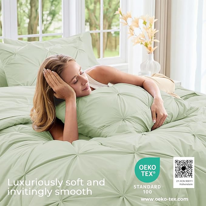 Sasttie Twin XL Comforter Set, 5-Piece Bed in a Bag, Pintuck Bedding Sets for All Season, Includes Comforter, Flat Sheet, Fitted Sheet, Pillowcase and Pillowsham, Mint