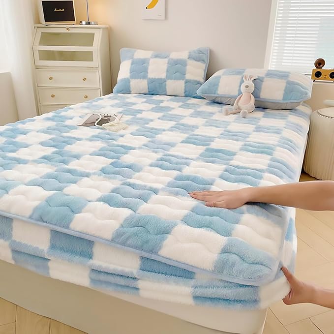 Velvet Fitted Sheet, Soft Velvet Fleece Bed Sheet Mattress Protector Cover with 12'' Deep Pocket Breathable Mattress Pad Cover, Elastic Fitted Mattress Topper(Queen-59x79inch, Light Blue)