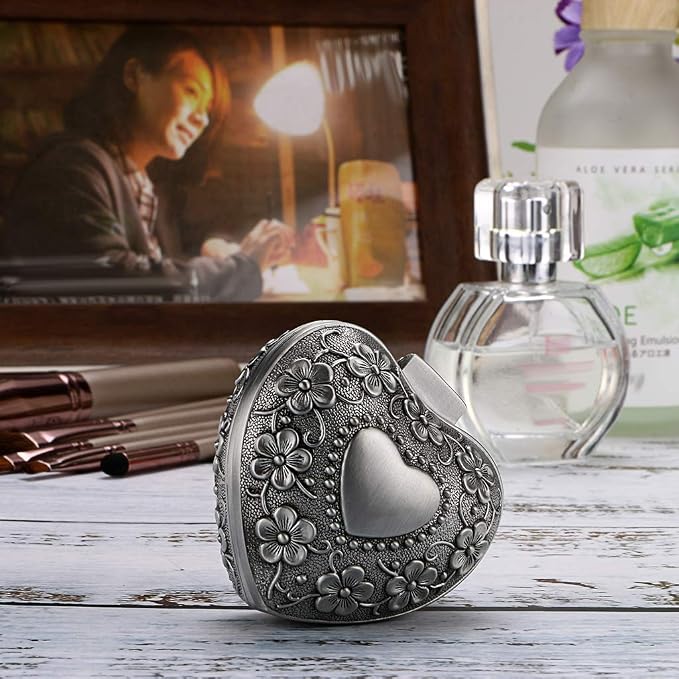 Hipiwe Vintage Heart Shape Jewelry Box - Small Antique Ring/Earrings/Necklace Storage Organizer Case, Metal Treasure Chest Trinket Keepsake Gift Box for Women - Image 7