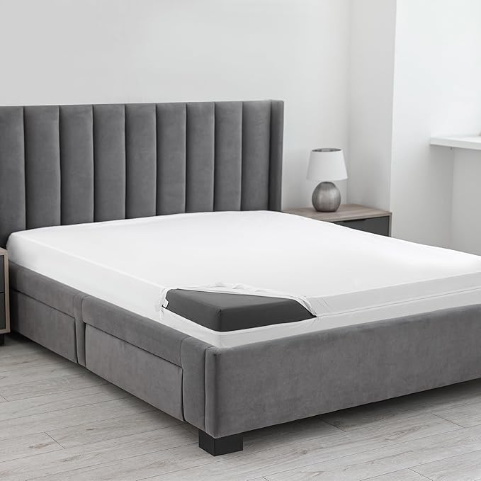Utopia Bedding Premium Waterproof Bed Bug Mattress Cover, Queen Zippered Mattress Protector, 12 Inches Deep, Dust Mite Proof 6-Sided Mattress Encasement for Bed (Pack of 10)