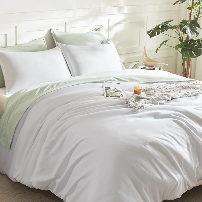 Litanika White Comforters Oversized King Size, 3 Pieces Lightweight Solid Bedding Comforter Set, All Season Fluffy Bed Set (120x98In Comforter & 2 Pillowcases)